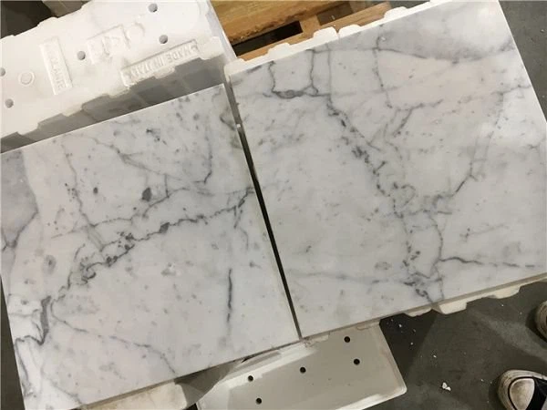 Carrara marmorist köögipõrand