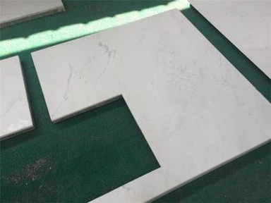 Aristoni naturaalsest marmorist vannituppa