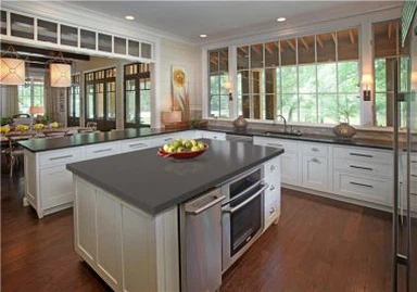 Köök hallide kvartsplaatidega