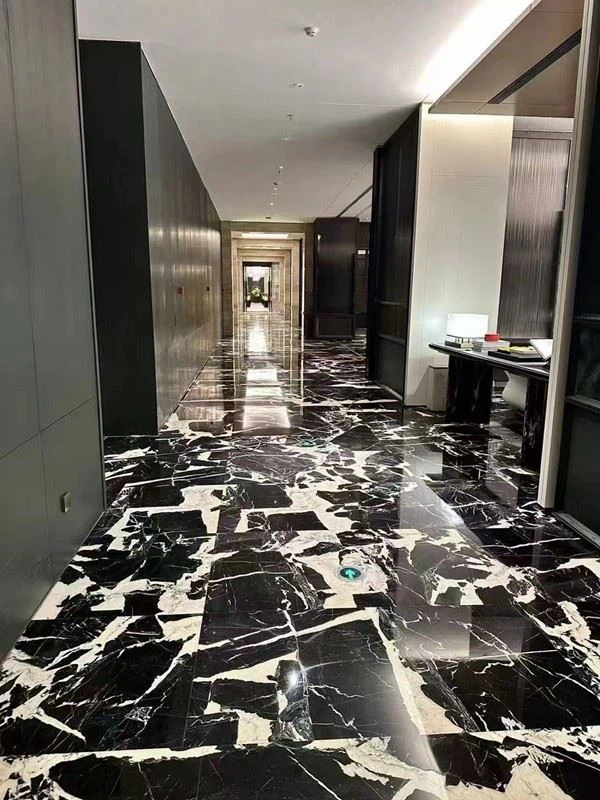 Black and White Marble Floor Tiles