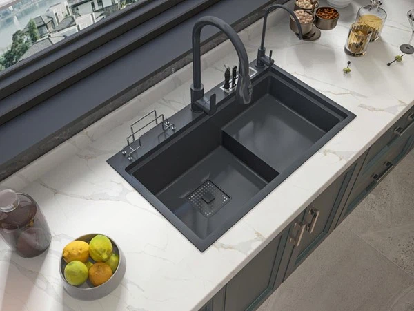 Calacatta Leon Gold Quartz kitchen top