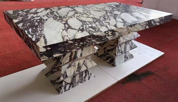 Calacatta Viola Marble Table