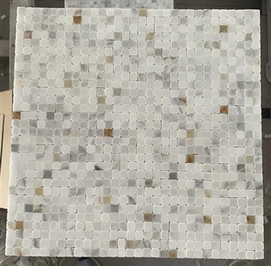 Calacatta Oro marmorist mosaiikplaadid