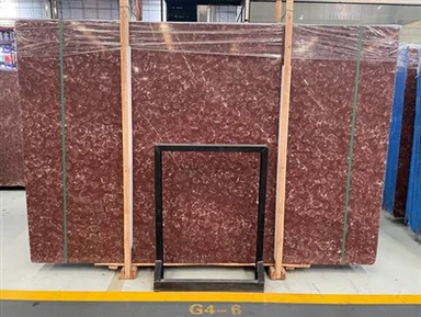 Korallipunane marmor